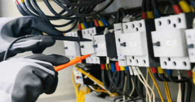 Jak sprawdzić instalację elektryczną w starym domu?